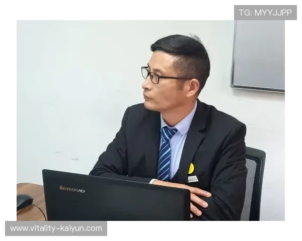 扁平足球星足球设计理念与创新趋势分析及未来发展展望